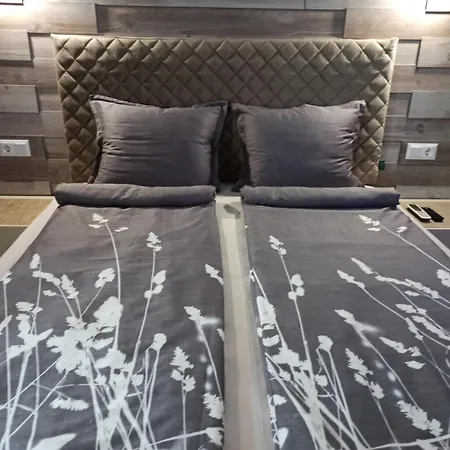 Azalia Apartamento *