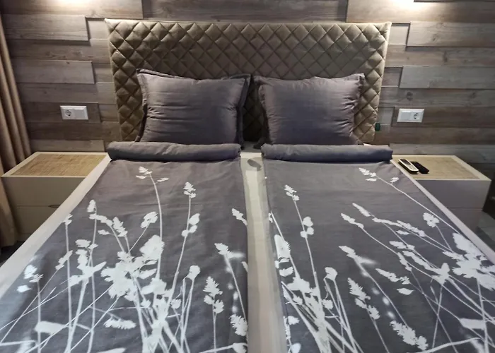 Azalia Apartamento *